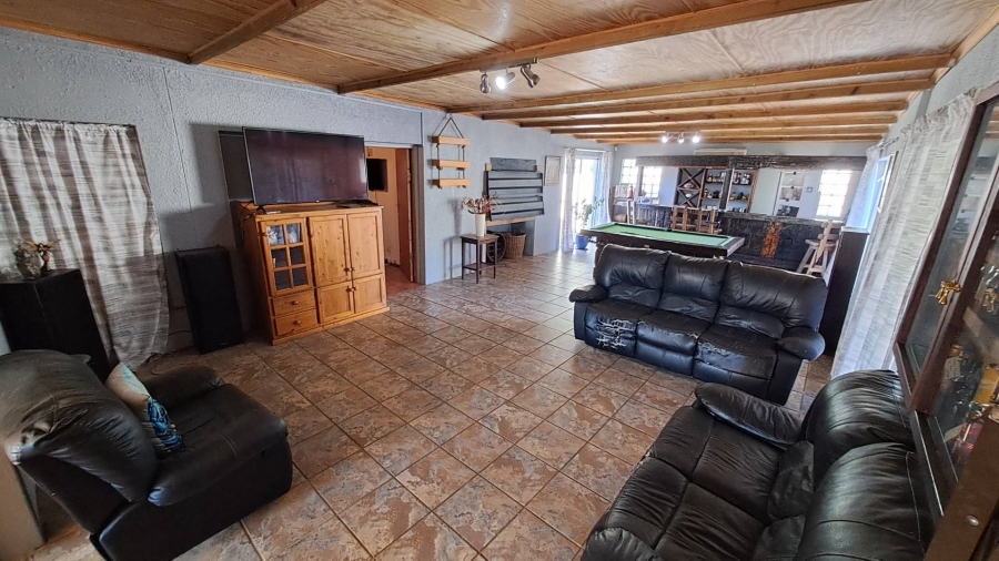 5 Bedroom Property for Sale in Amandelrug Western Cape
